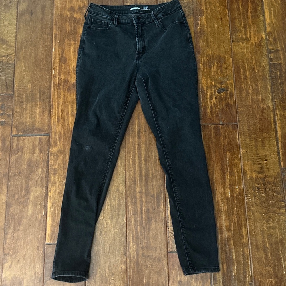 Old Navy Rockstar Women's Size 8 ￼Black Super Skinny High Rise Stretch Jeans